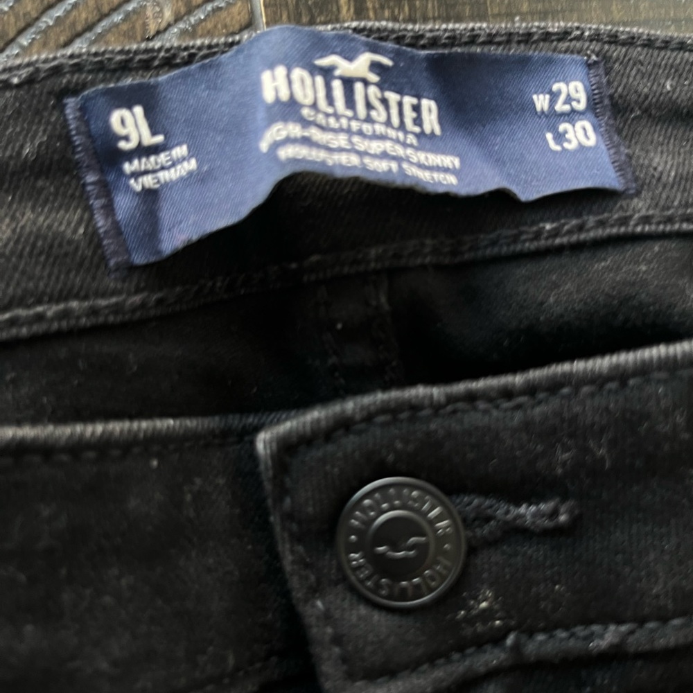 Hollister Black High-Rise Super Skinny Jeans